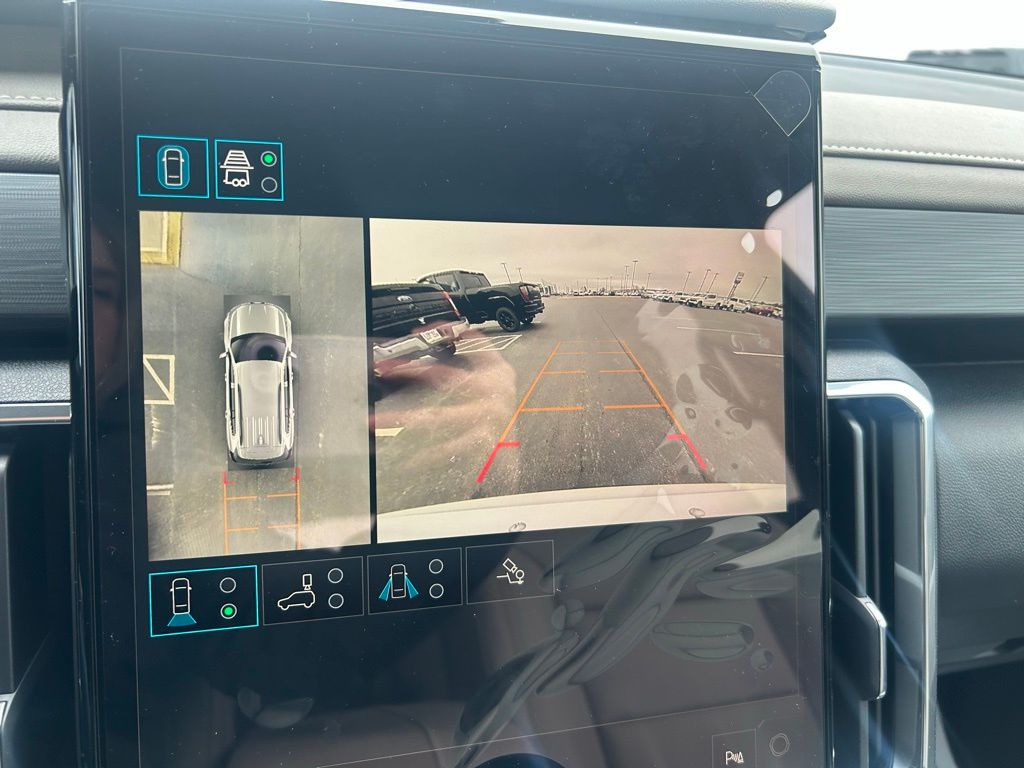 2026 GMC Acadia Elevation - Photo 17
