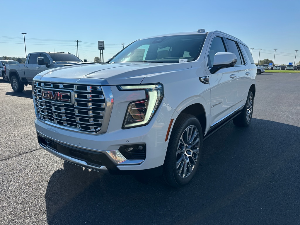2026 GMC Yukon Denali - Photo 4