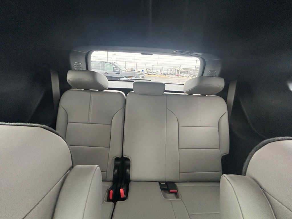 2026 GMC Acadia Elevation - Photo 12