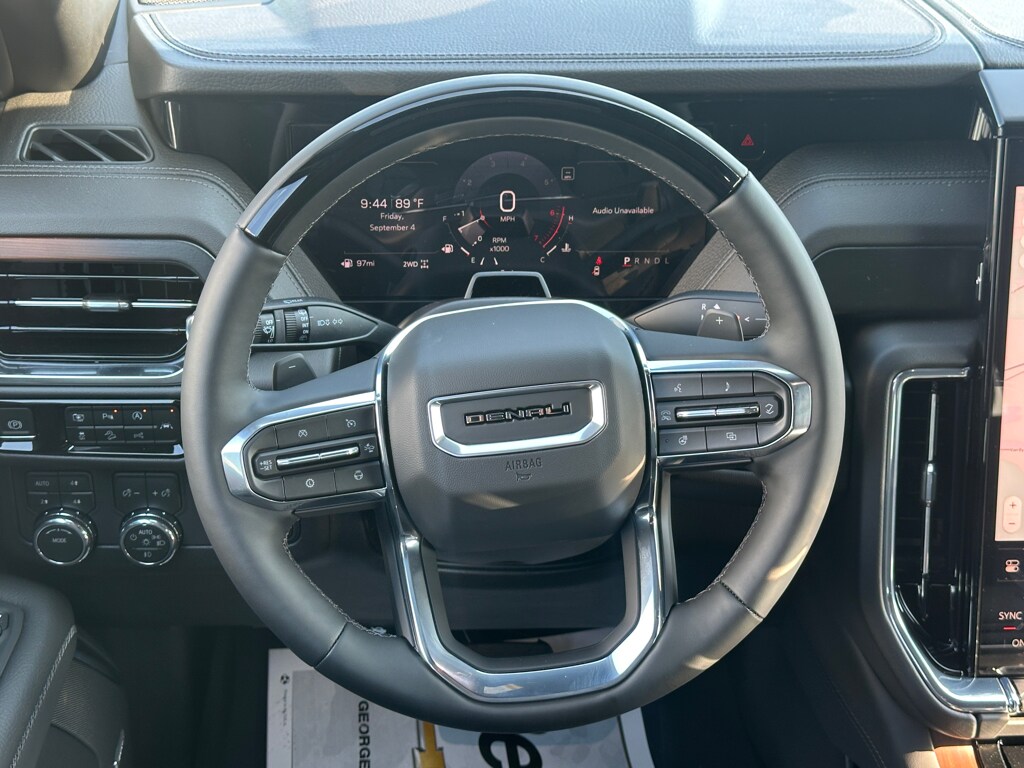2026 GMC Yukon Denali - Photo 6