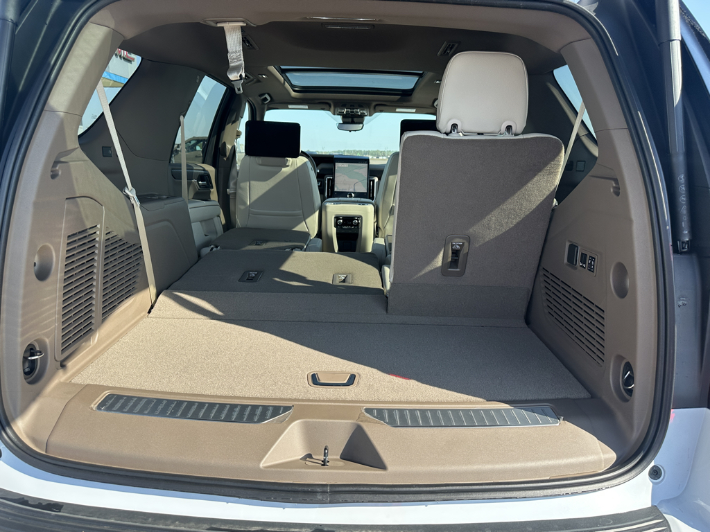 2026 GMC Yukon Denali - Photo 22