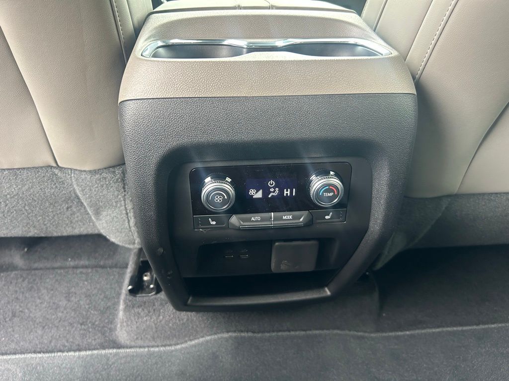 2026 GMC Acadia Elevation - Photo 14