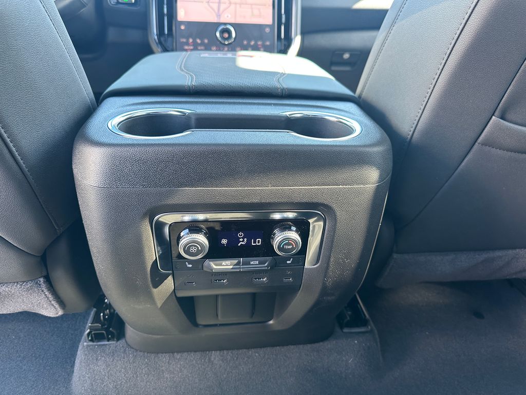 2026 GMC Yukon XL AT4 - Photo 21