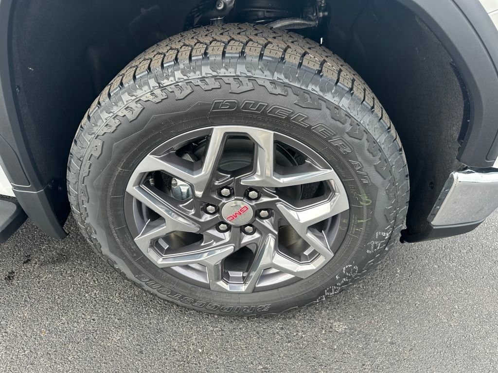 2026 GMC Sierra 1500 SLT - Photo 22