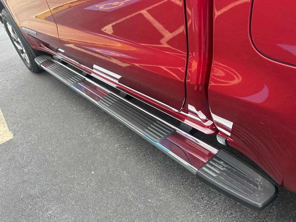 2026 GMC Sierra 1500 SLT - Photo 24