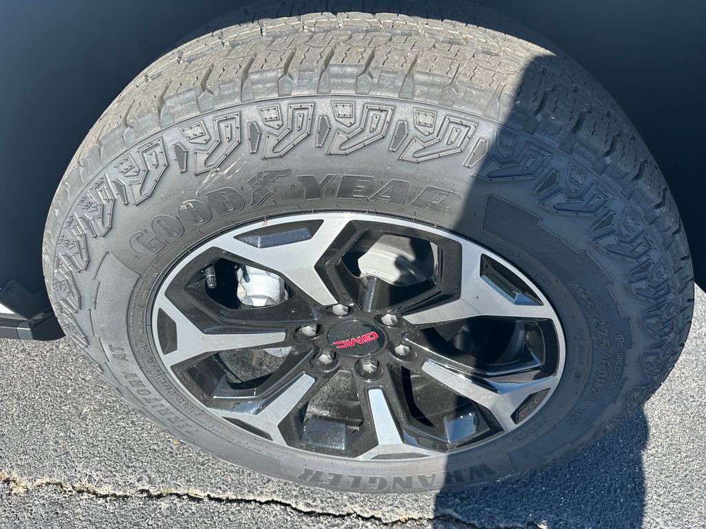 2026 GMC Yukon XL AT4 - Photo 30