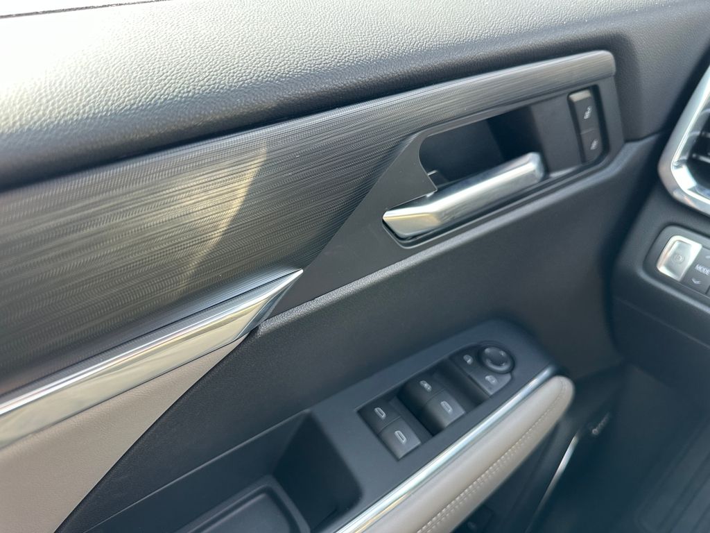 2026 GMC Acadia Elevation - Photo 9