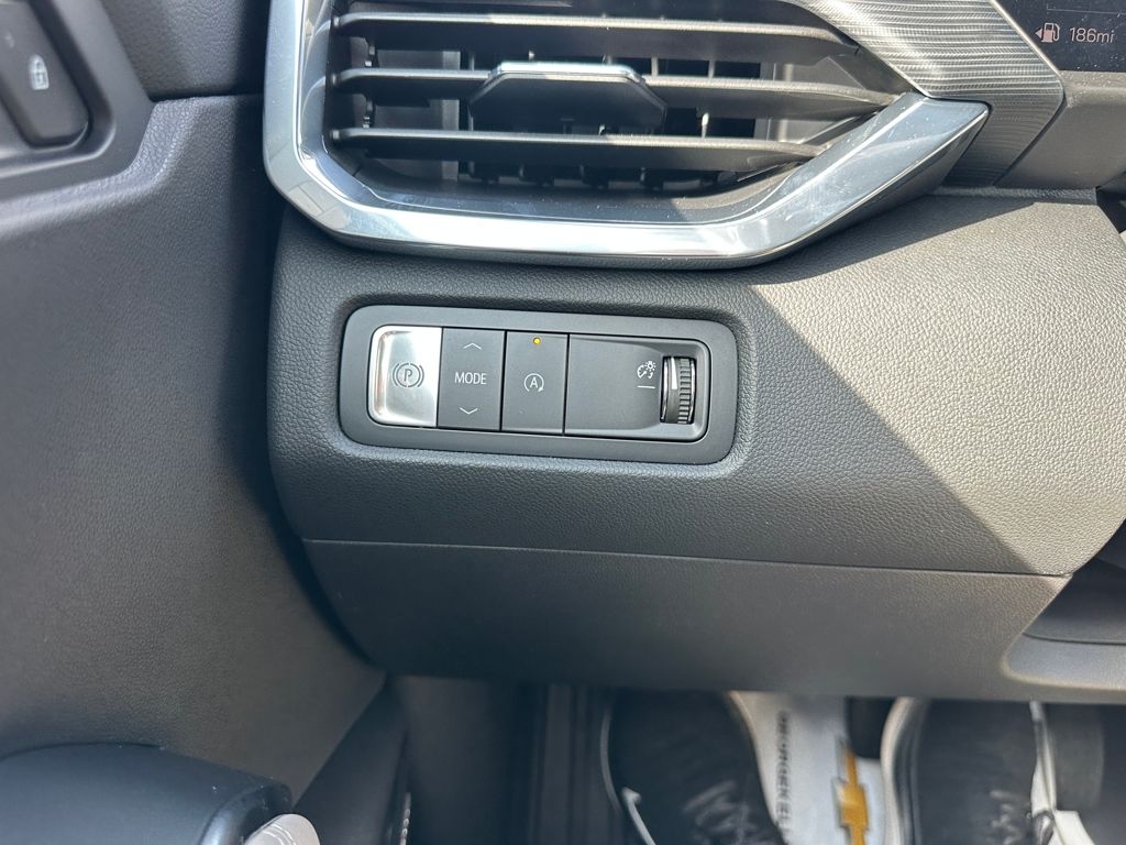 2026 GMC Acadia Elevation - Photo 10