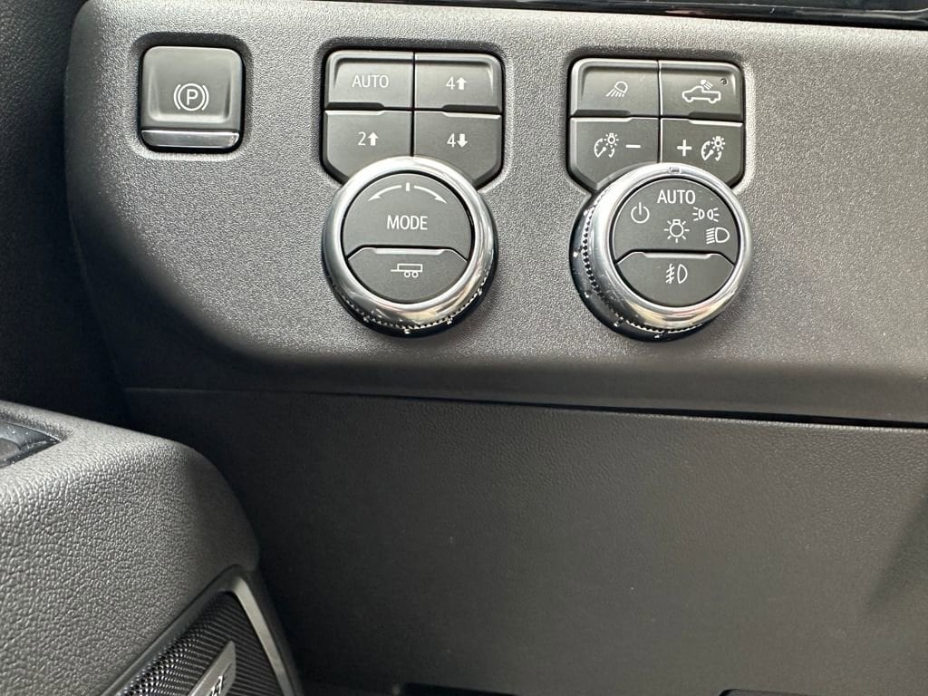 2026 GMC Sierra 1500 SLT - Photo 12
