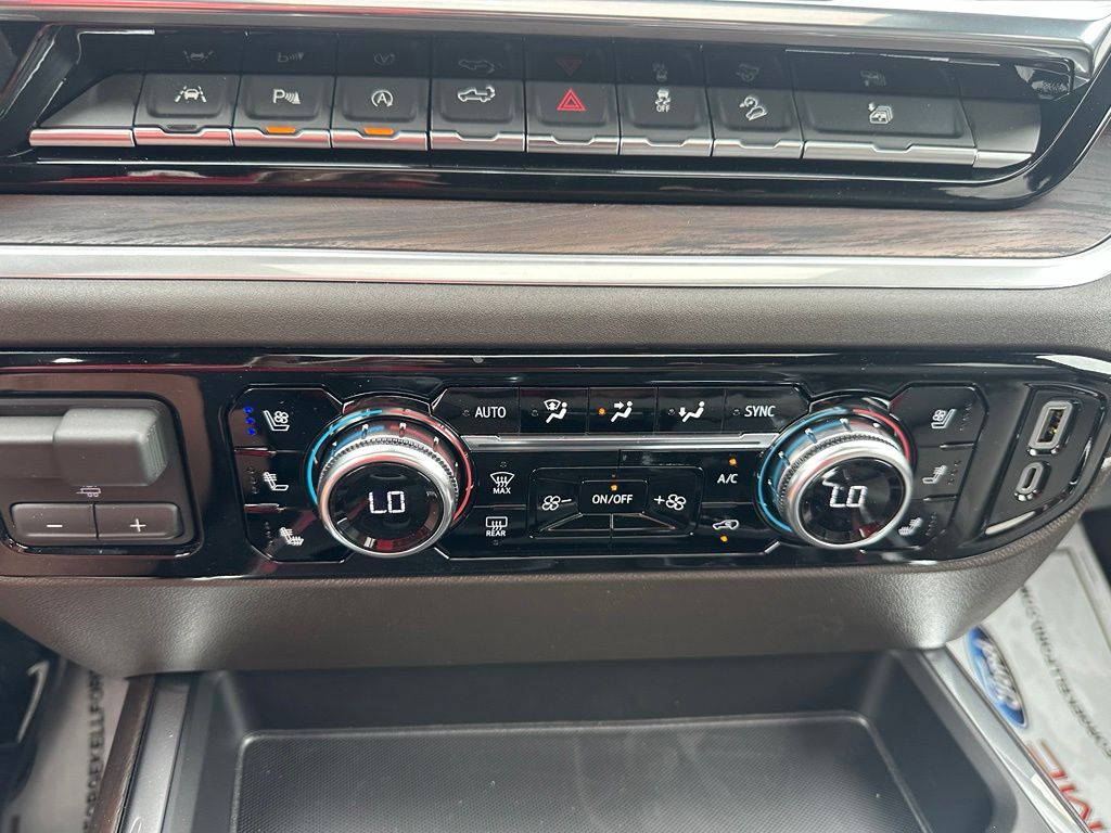2026 GMC Sierra 1500 SLT - Photo 10