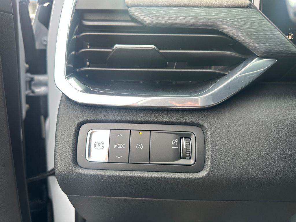 2026 GMC Acadia Elevation - Photo 13