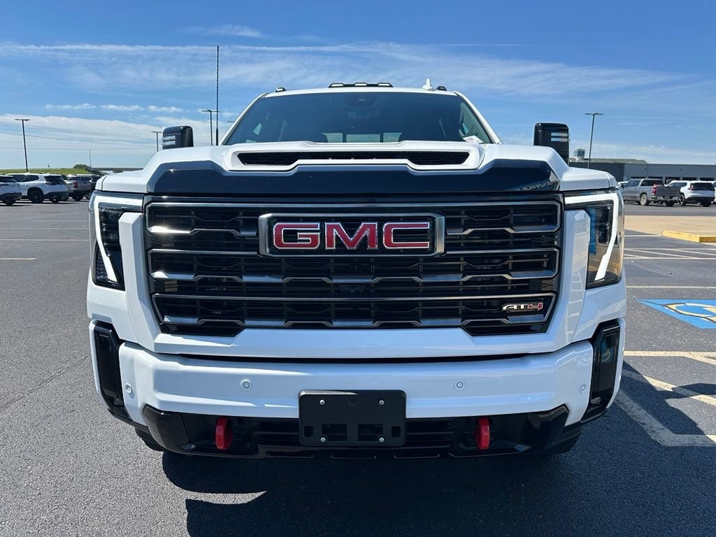 2026 GMC Sierra 2500HD AT4 - Photo 3