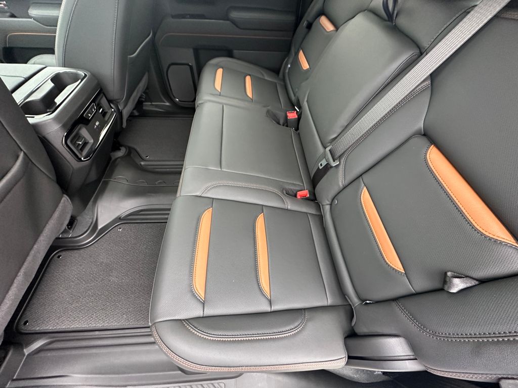 2026 GMC Sierra 1500 AT4 - Photo 17