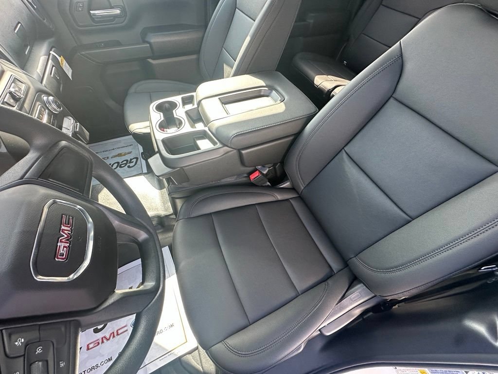 2026 GMC Sierra 2500HD Pro - Photo 15