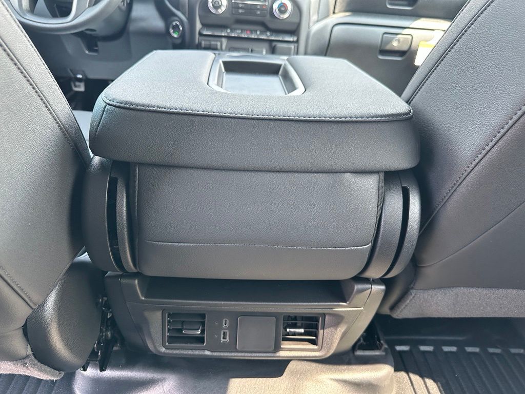 2026 GMC Sierra 2500HD Pro - Photo 16