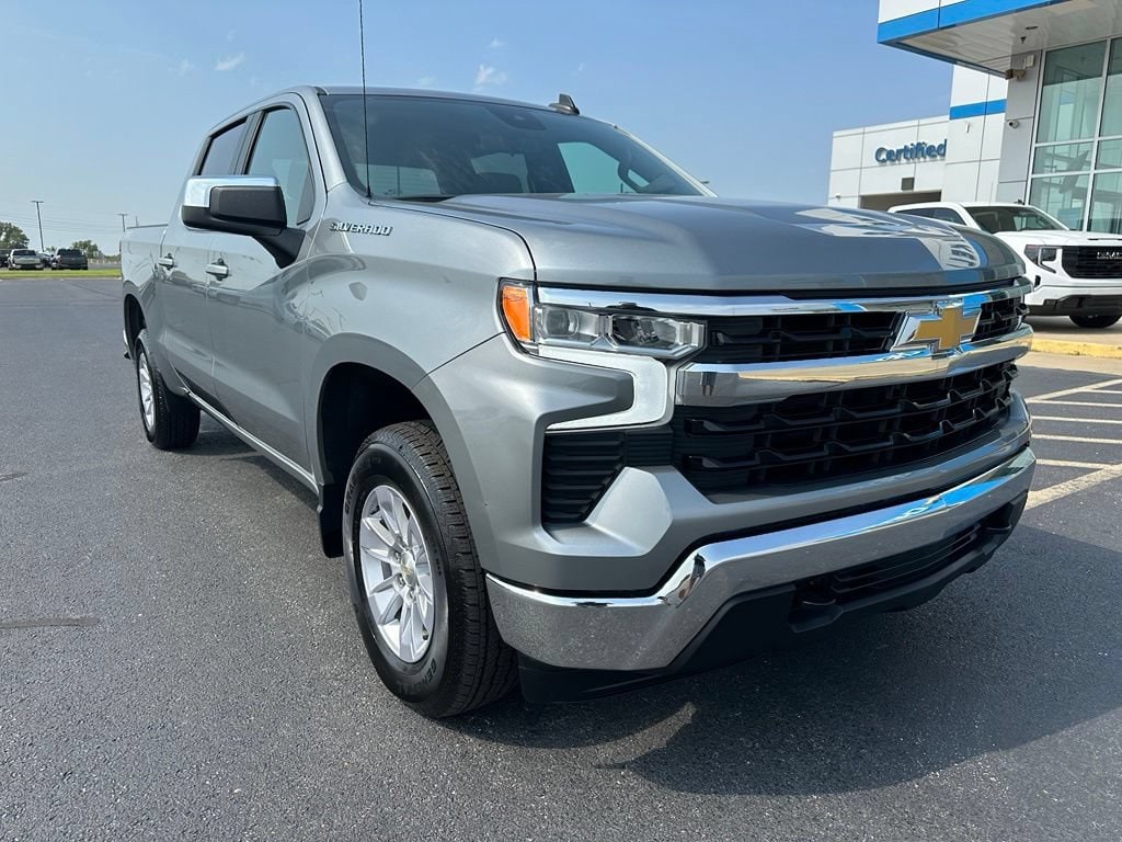Used 2026 Chevrolet Silverado 1500 LT with VIN 1GCUKDED1TZ158779 for sale in Little Rock
