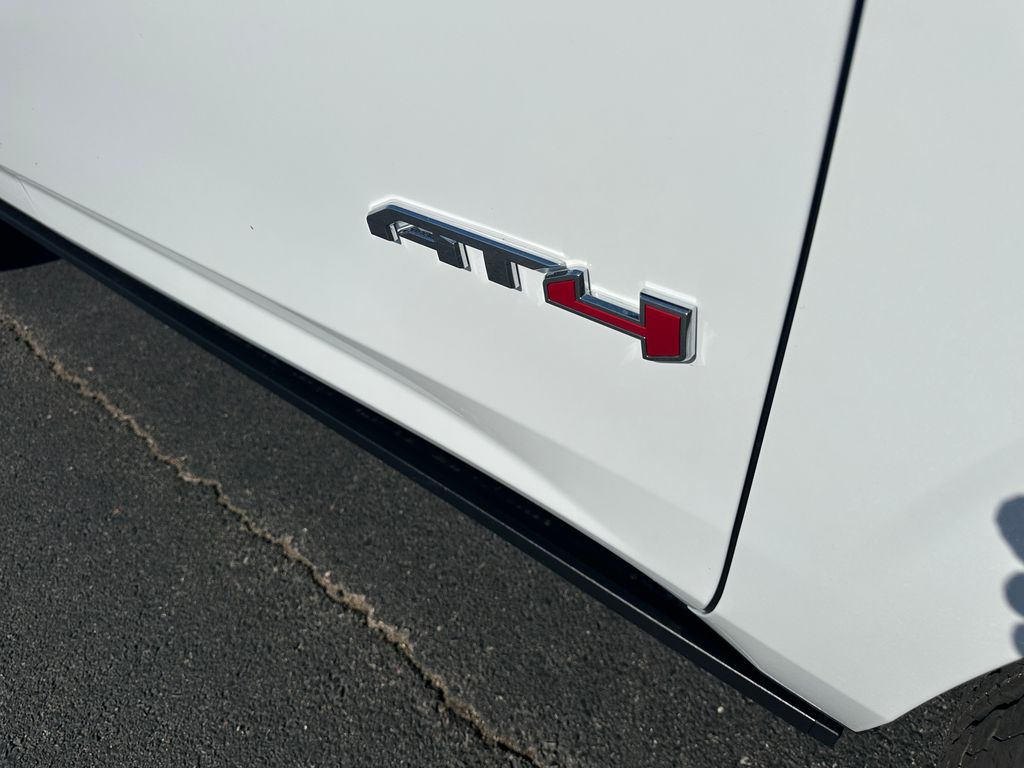 2026 GMC Yukon XL AT4 - Photo 29