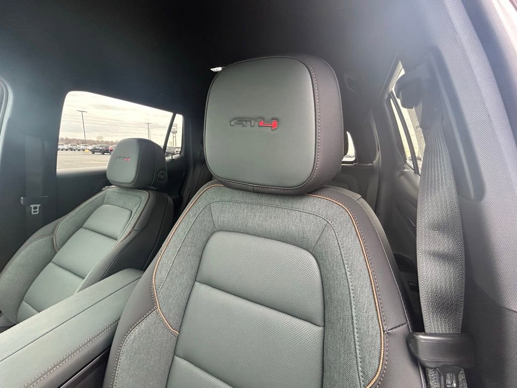 2026 GMC Terrain AT4 - Photo 10