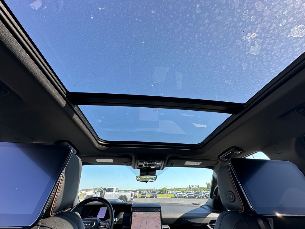 2026 GMC Yukon XL AT4 - Photo 8