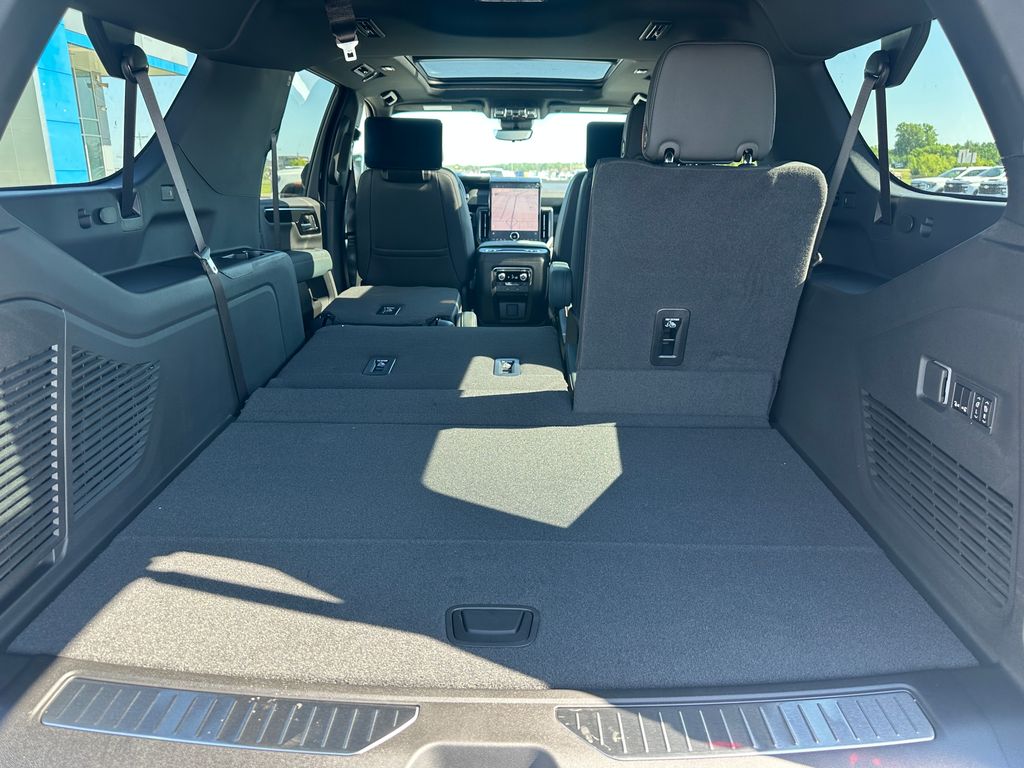 2026 GMC Yukon XL AT4 - Photo 25