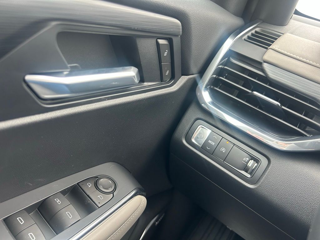2026 GMC Acadia Elevation - Photo 18