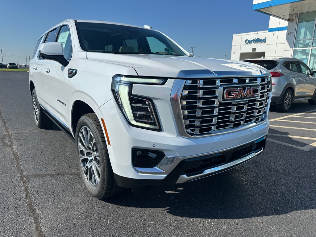 2026 GMC Yukon Denali - Photo 2