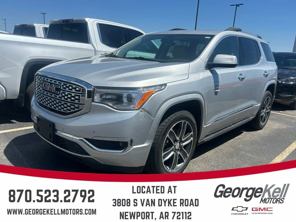 2018 GMC Acadia Denali FWD's photo