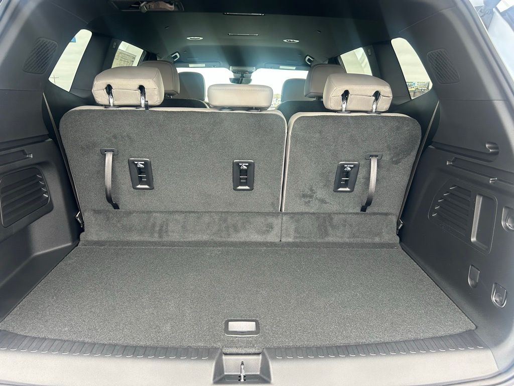 2026 GMC Acadia Elevation - Photo 10