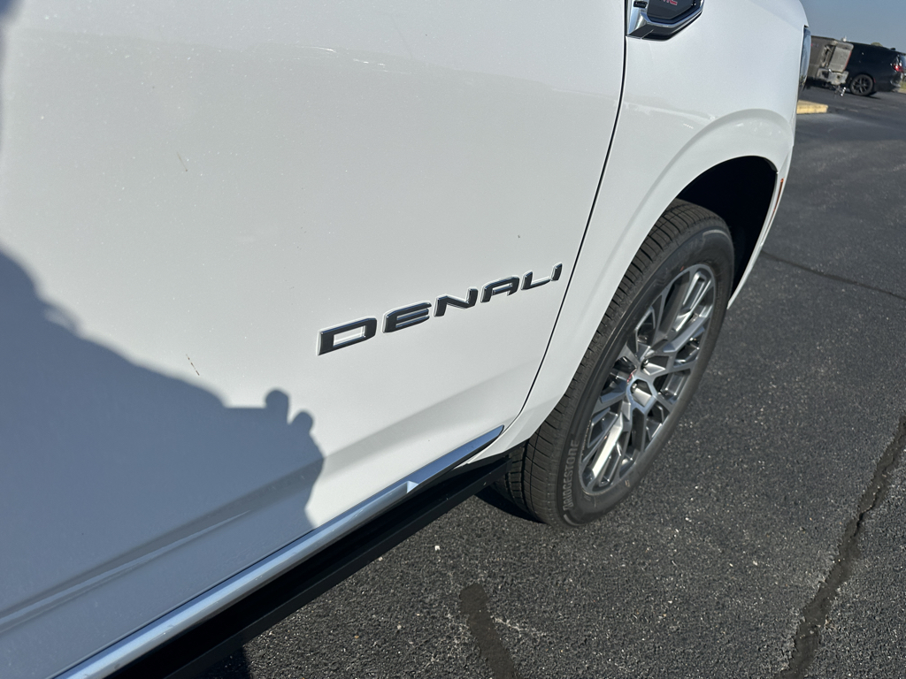 2026 GMC Yukon Denali - Photo 26