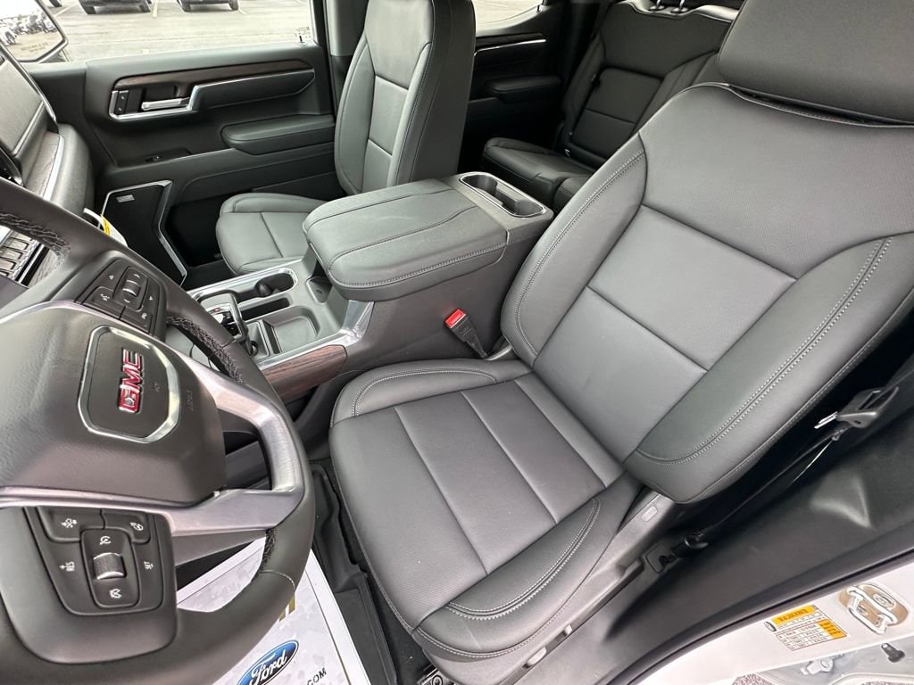 2026 GMC Sierra 1500 SLT - Photo 15