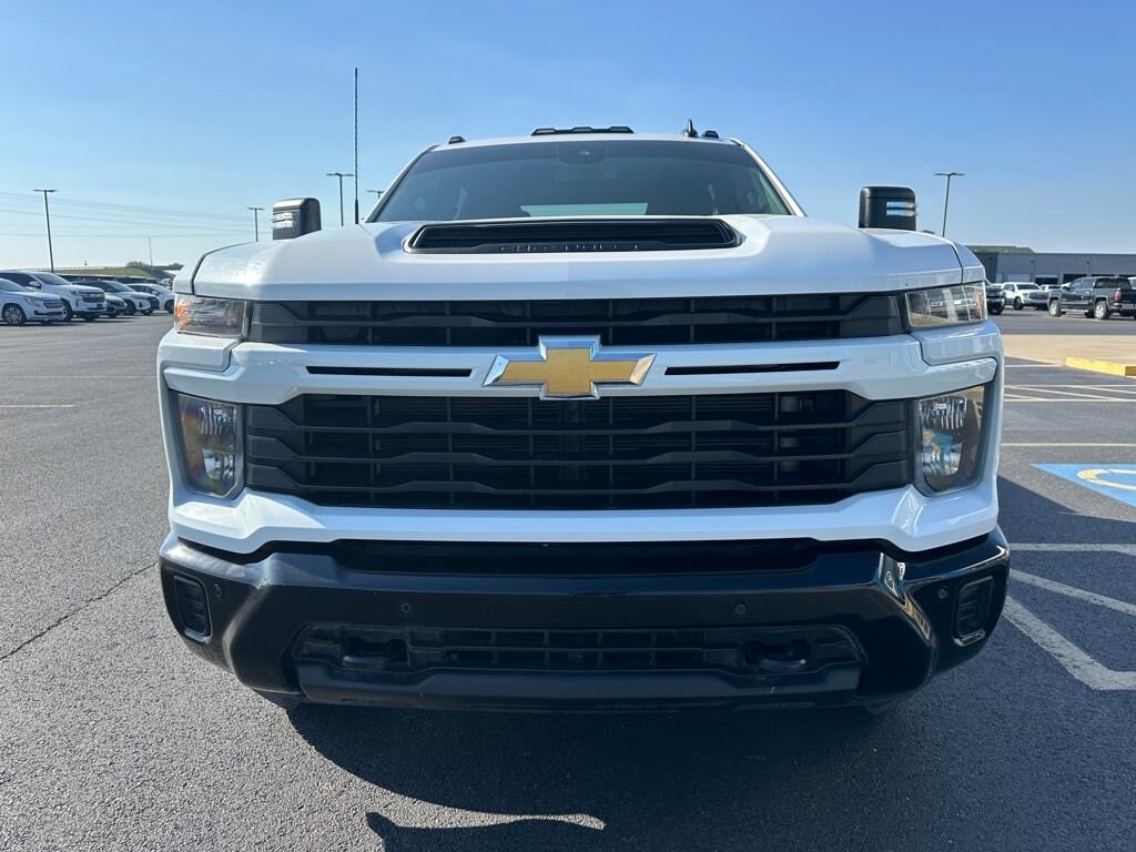 Used 2025 Chevrolet Silverado 2500 HD Custom Truck