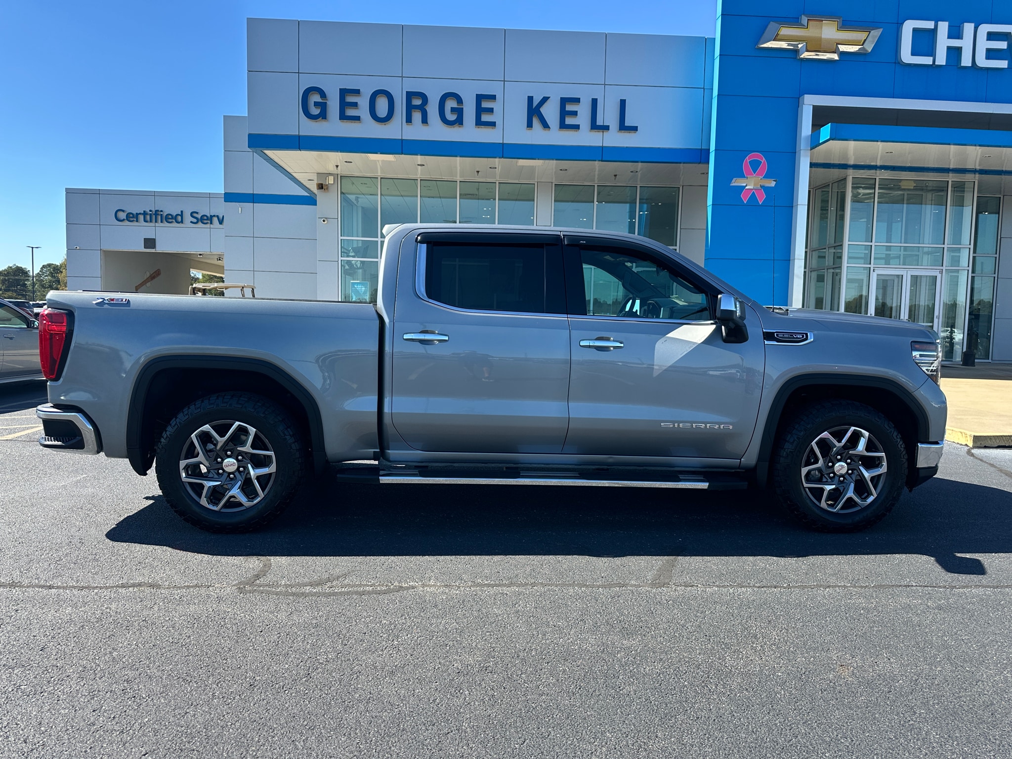 2025 GMC Sierra 1500 SLT