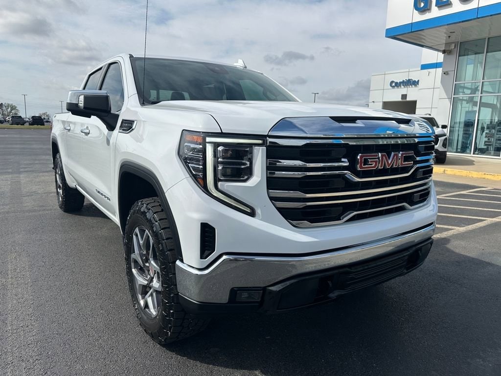 Used 2023 GMC Sierra 1500 SLT with VIN 3GTUUDED4PG268225 for sale in Little Rock