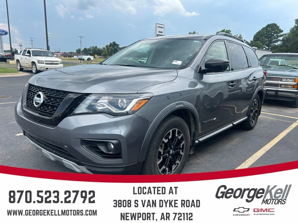 2020 Nissan Pathfinder SL