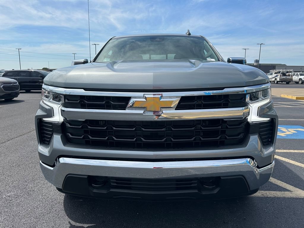 2026 Chevrolet Silverado 1500 LT Texas Edition photo 3