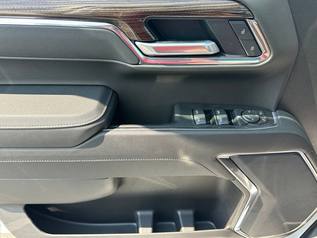 2026 Chevrolet Silverado 1500 LT - Photo 11