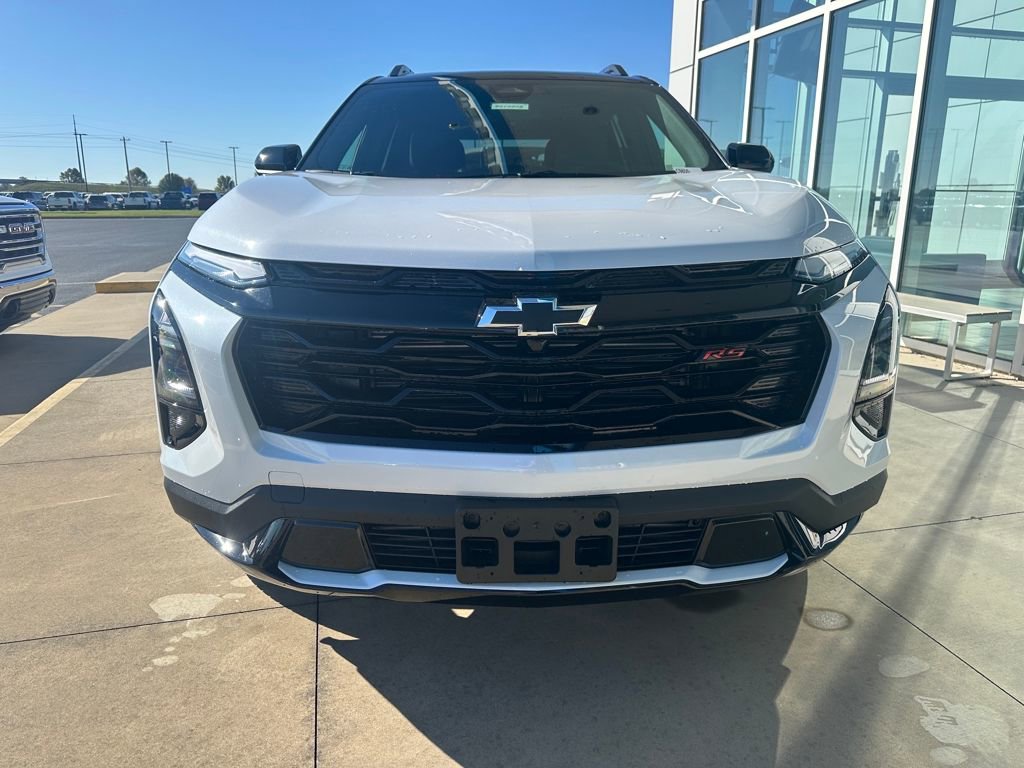 2026 Chevrolet Equinox RS photo 2