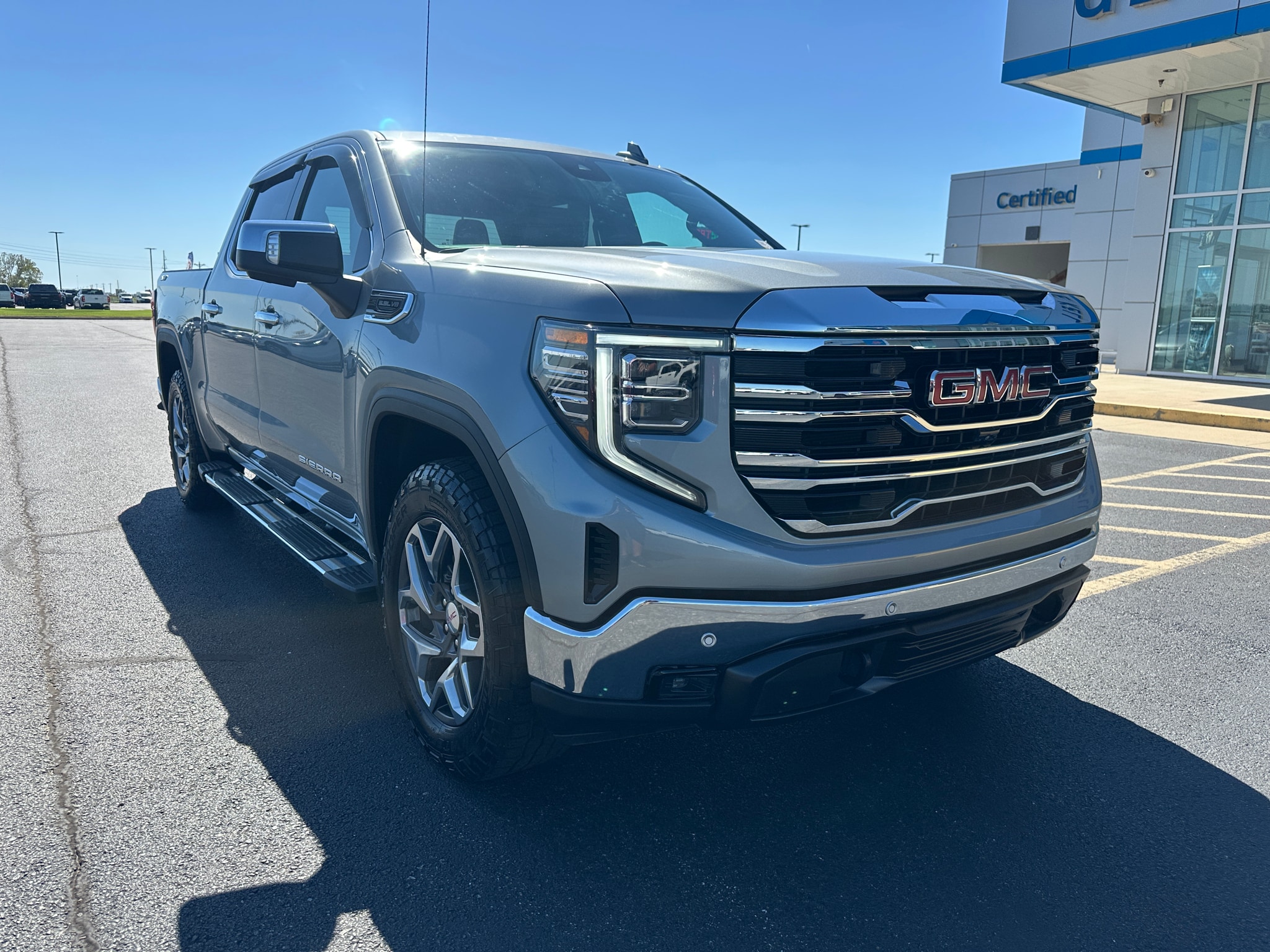 Used 2025 GMC Sierra 1500 SLT with VIN 3GTUUDED5SG199232 for sale in Little Rock