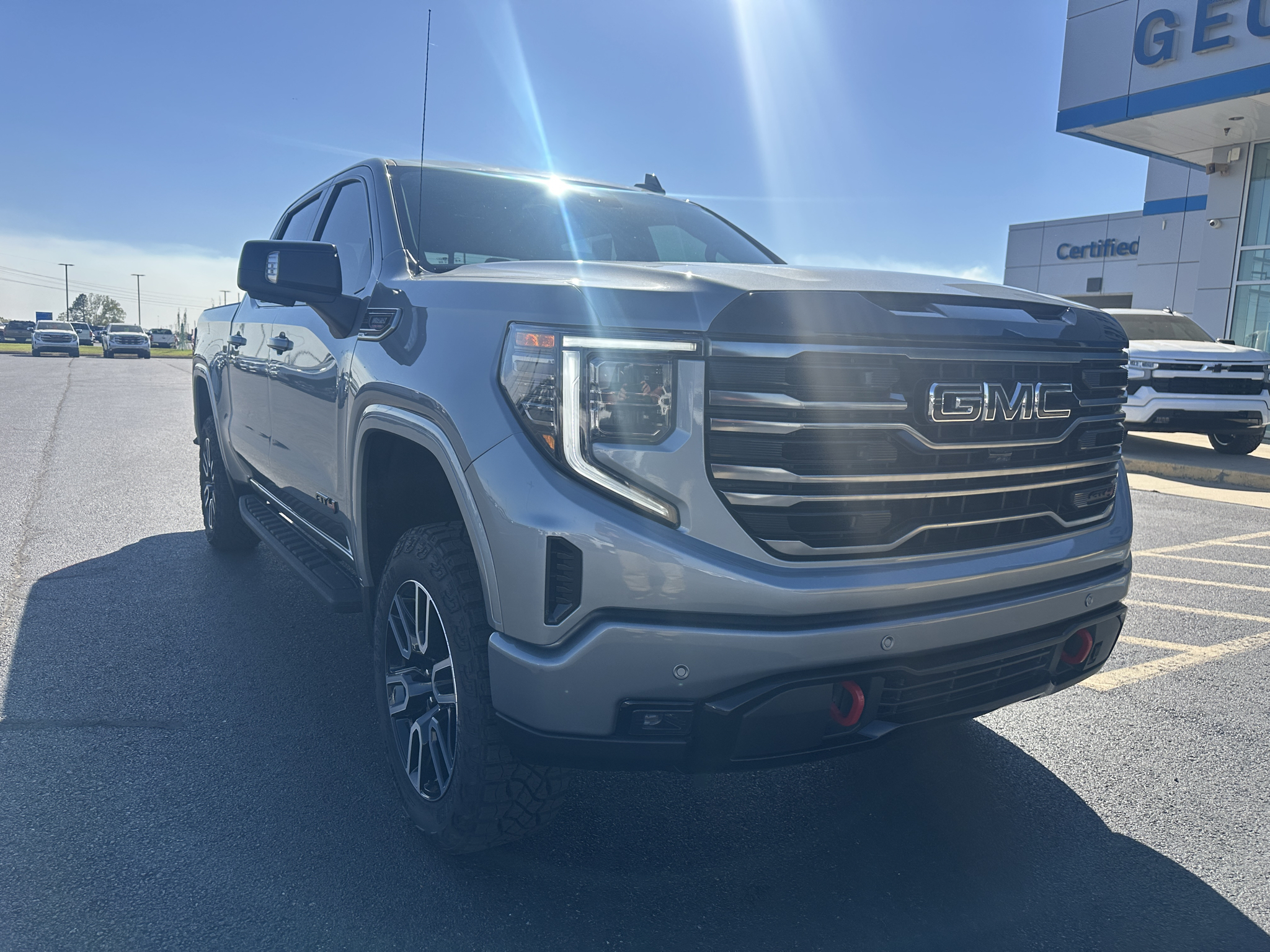 Used 2025 GMC Sierra 1500 AT4 with VIN 3GTUUEE81SG288854 for sale in Little Rock