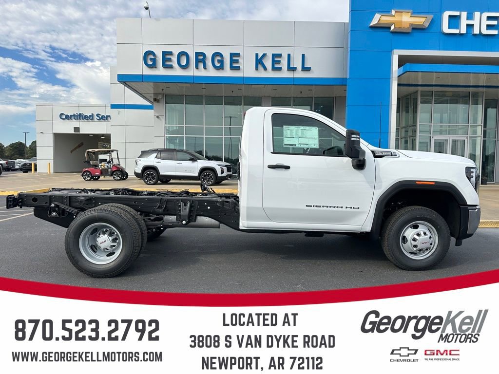 2026 GMC Sierra 3500 Chassis Cab Pro's photo
