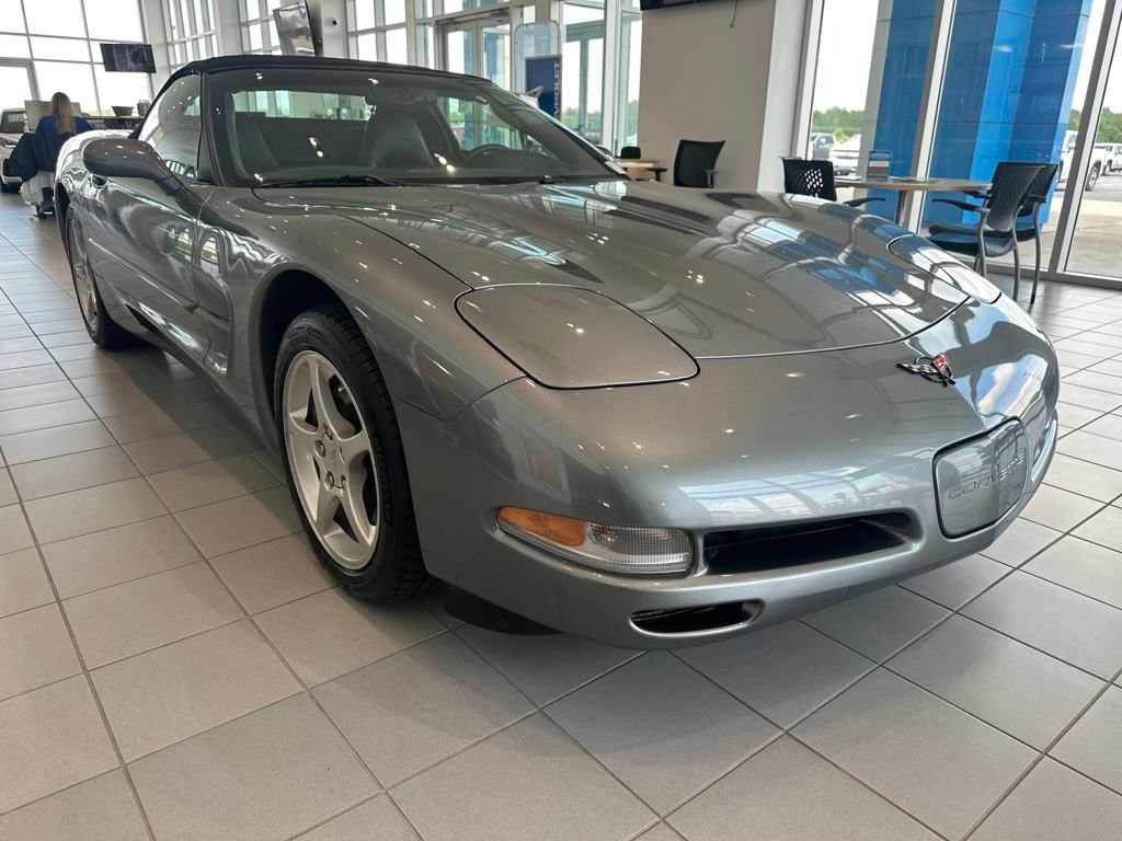 Used 2004 Chevrolet Corvette Base with VIN 1G1YY32G345106726 for sale in Newport, AR