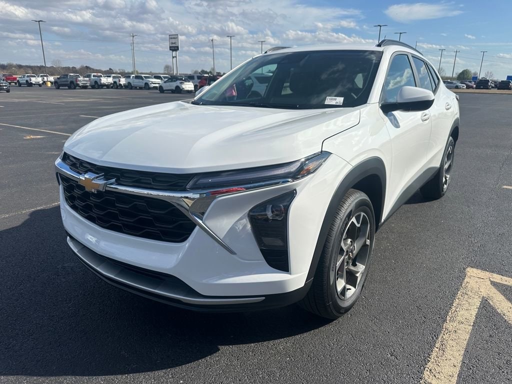 New 2026 Chevrolet Trax LT SUV