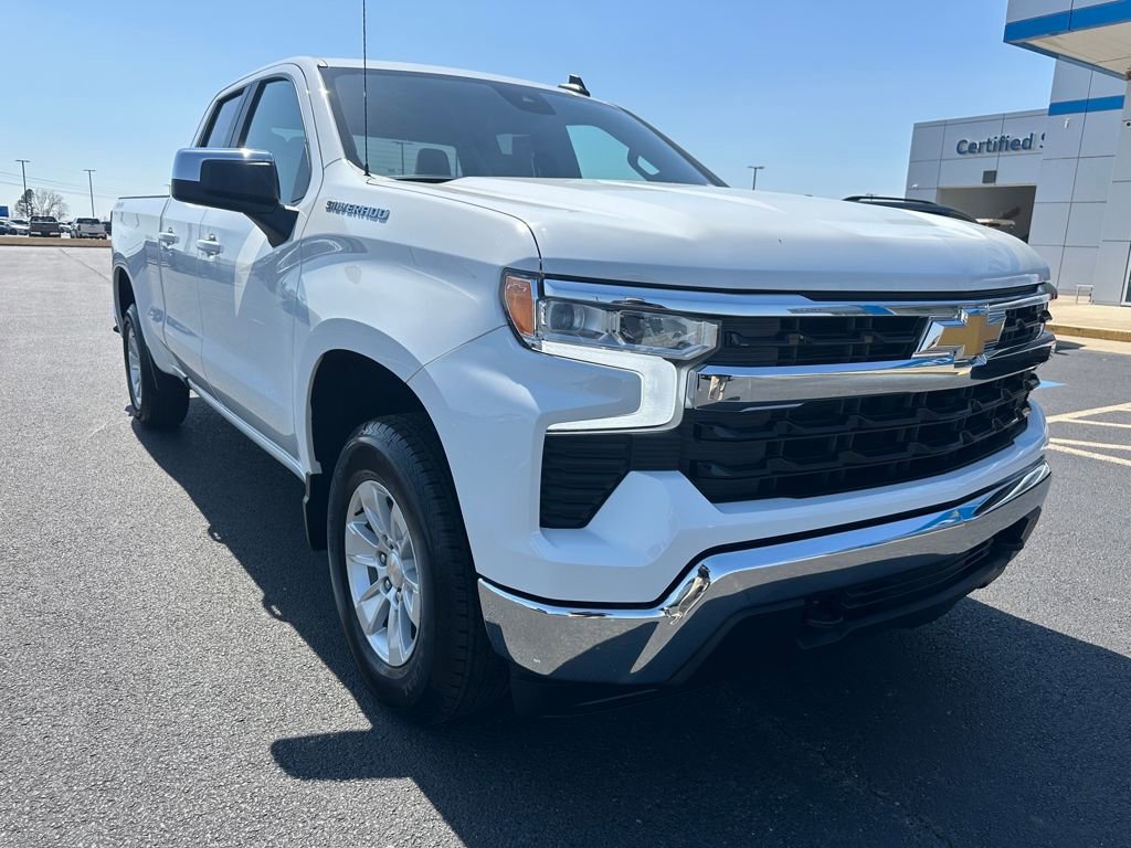 Used 2024 Chevrolet Silverado 1500 LT with VIN 1GCRDDED2RZ269883 for sale in Little Rock