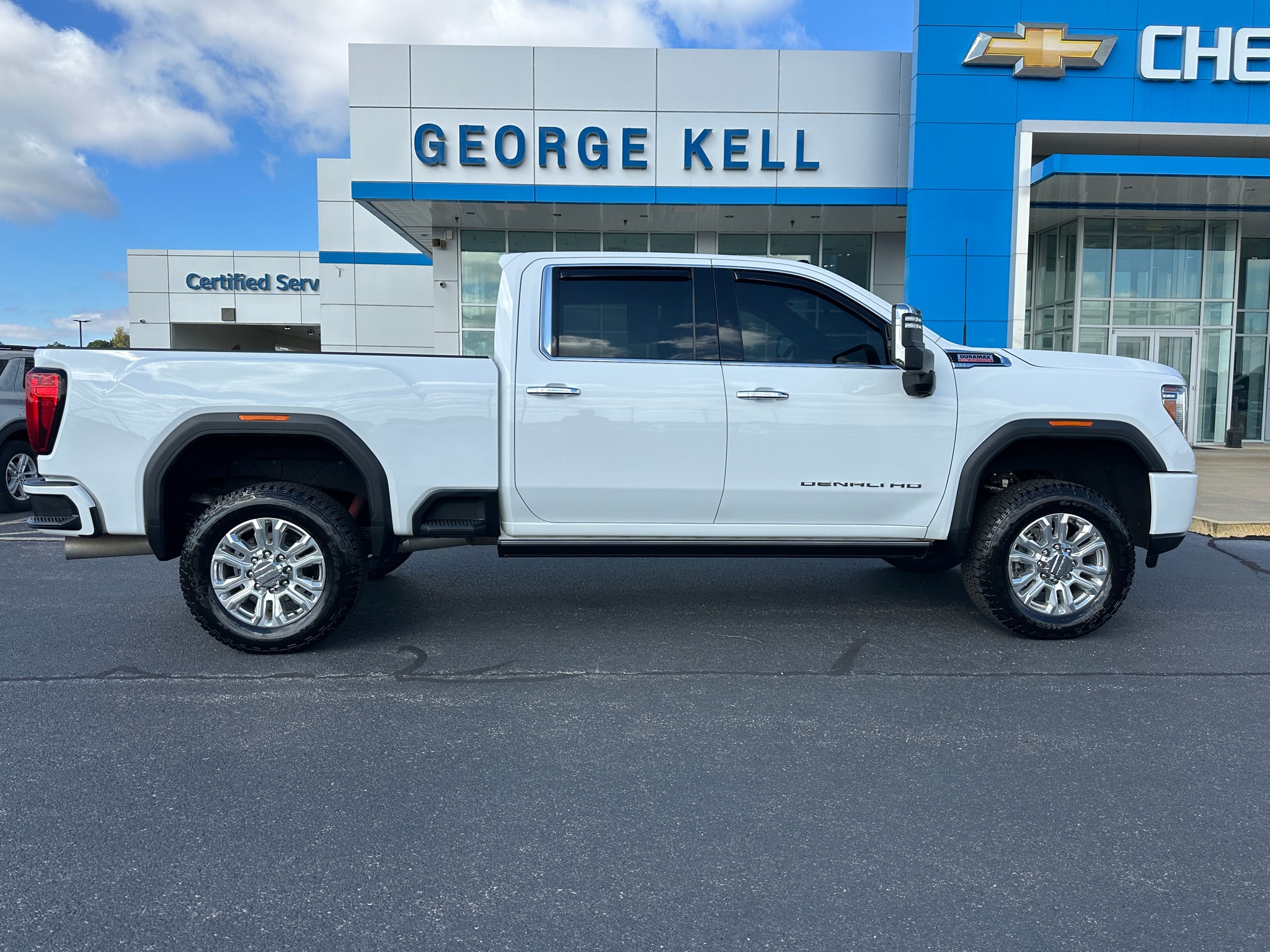 Used 2022 GMC Sierra 2500 Denali HD Denali with VIN 1GT49REY2NF111020 for sale in Little Rock