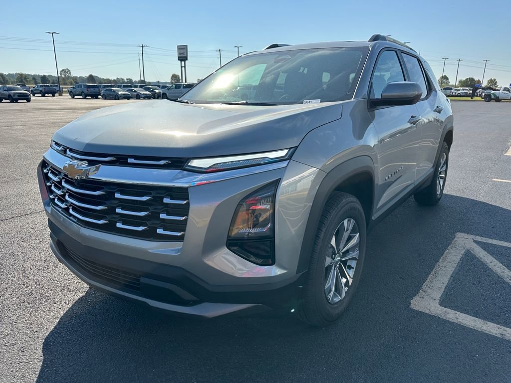 2026 Chevrolet Equinox LT photo 4