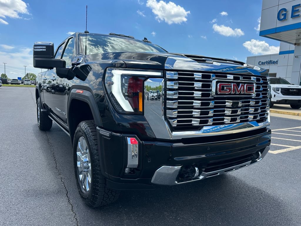 Used 2025 GMC Sierra 2500HD Denali with VIN 1GT4UREY8SF143965 for sale in Little Rock