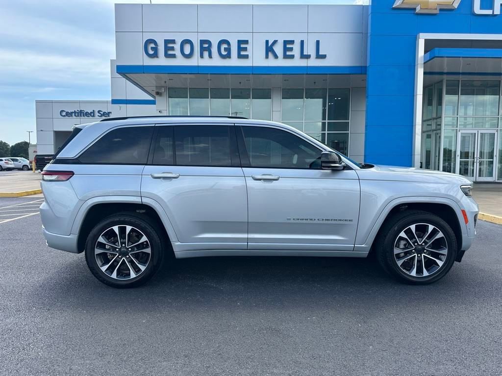 2022 Jeep Grand Cherokee Overland