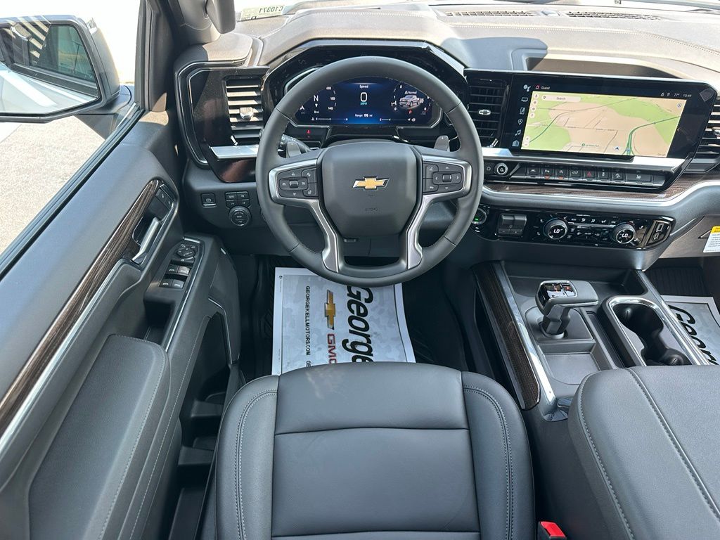2026 Chevrolet Silverado 1500 LT - Photo 5