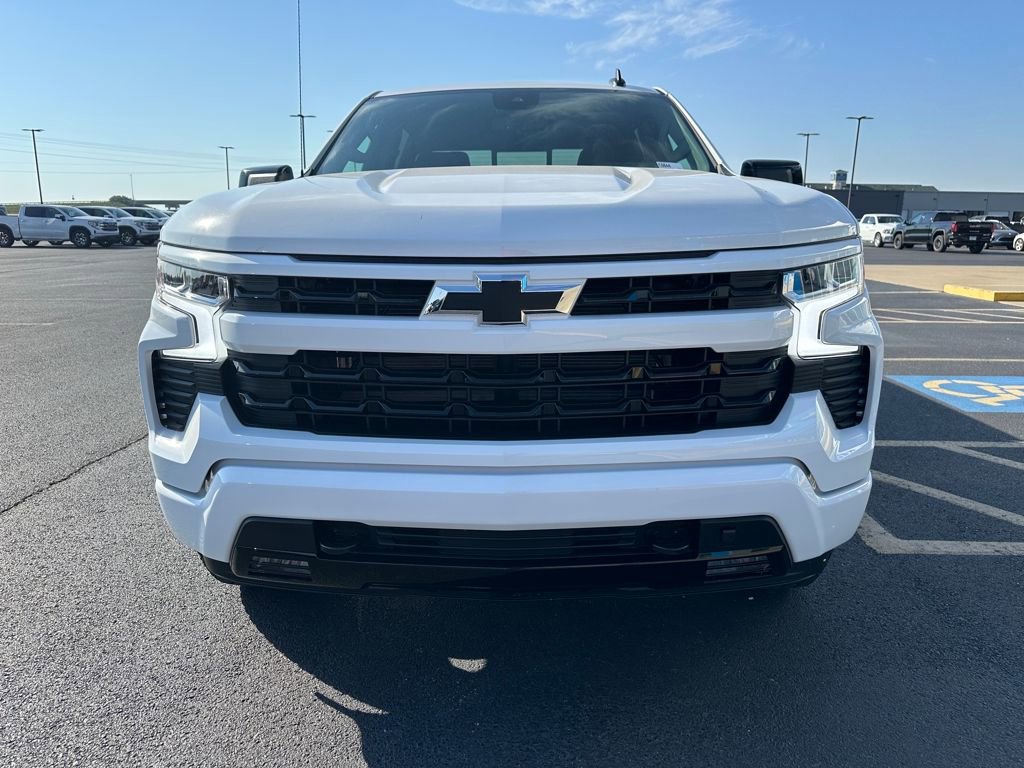 2026 Chevrolet Silverado 1500 RST photo 3