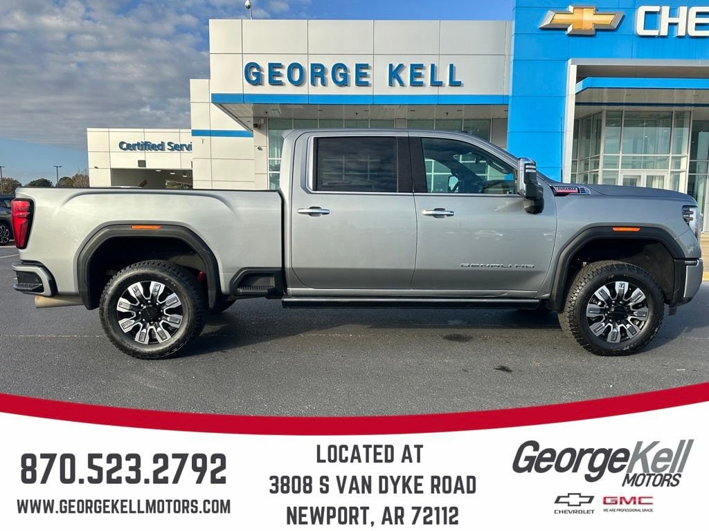 2024 GMC Sierra 2500HD Denali's photo